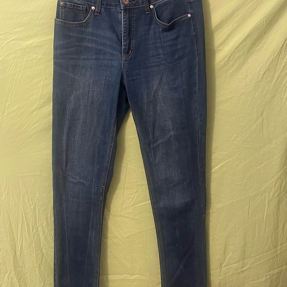 Seven7 Blue Ankle Cropped Jeans with Subtle Fading